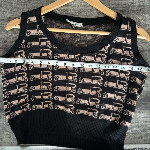 Vintage 60s-70s Bagatelle Made in England Black and Tan Truck Motif Novelty Vest - Picture 9 of 10